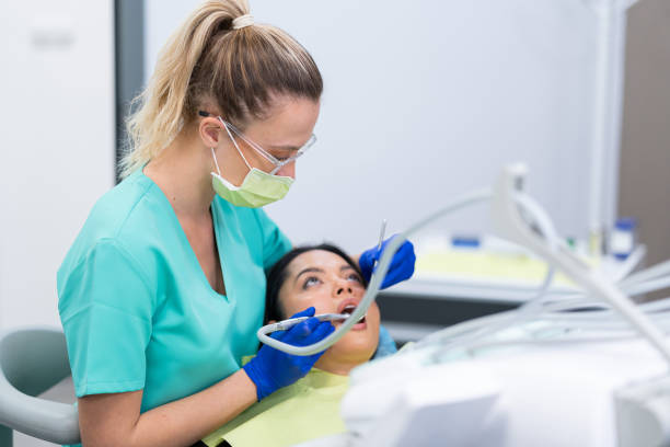 Best Emergency Treatment for Toothache in Guttenberg, IA